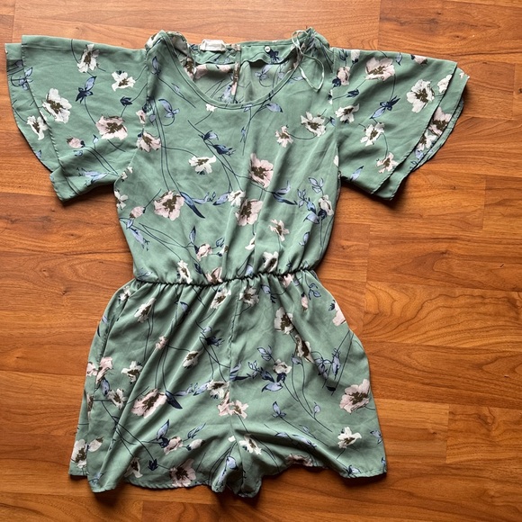 Sienna Sky Floral Green Romper - Picture 1 of 5
